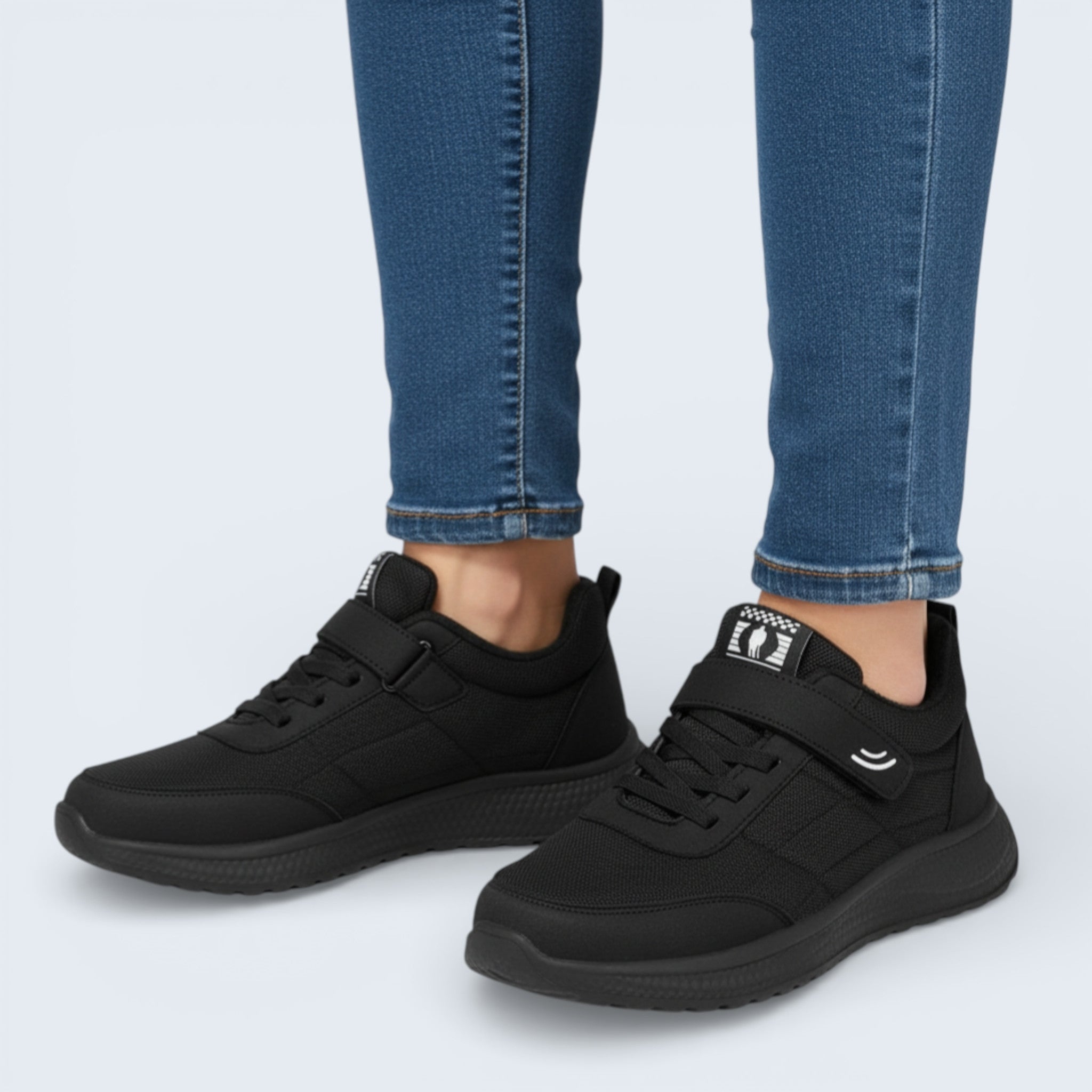 B&B Lightweight Walking Shoes – Cushioned Support with Easy-Fasten Strap