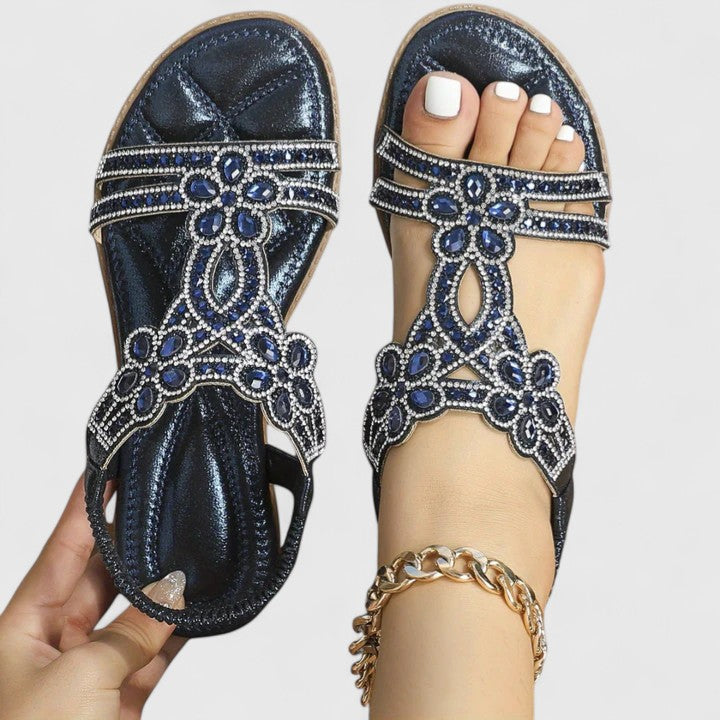 Sandales plates pour femmes avec strass floraux et détails en pierres précieuses