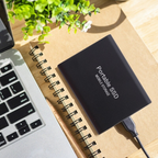 Hordozható külső SSD USB-kábellel