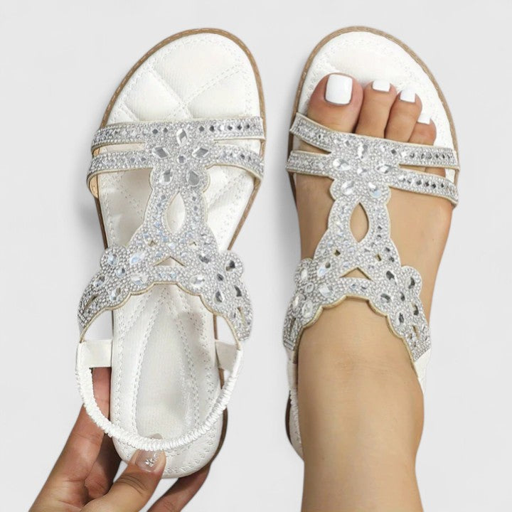 Sandales plates pour femmes avec strass floraux et détails en pierres précieuses