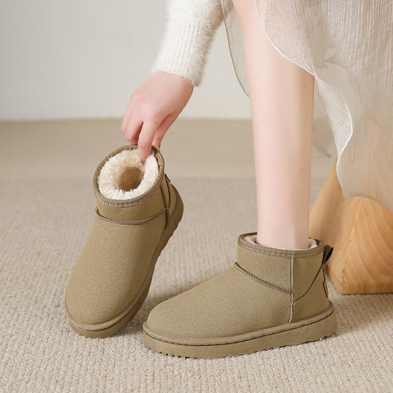 Bottines douillettes à bordure en fourrure épaisse et semelle légère et flexible