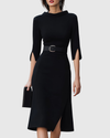Robe midi noire à l'élégance intemporelle