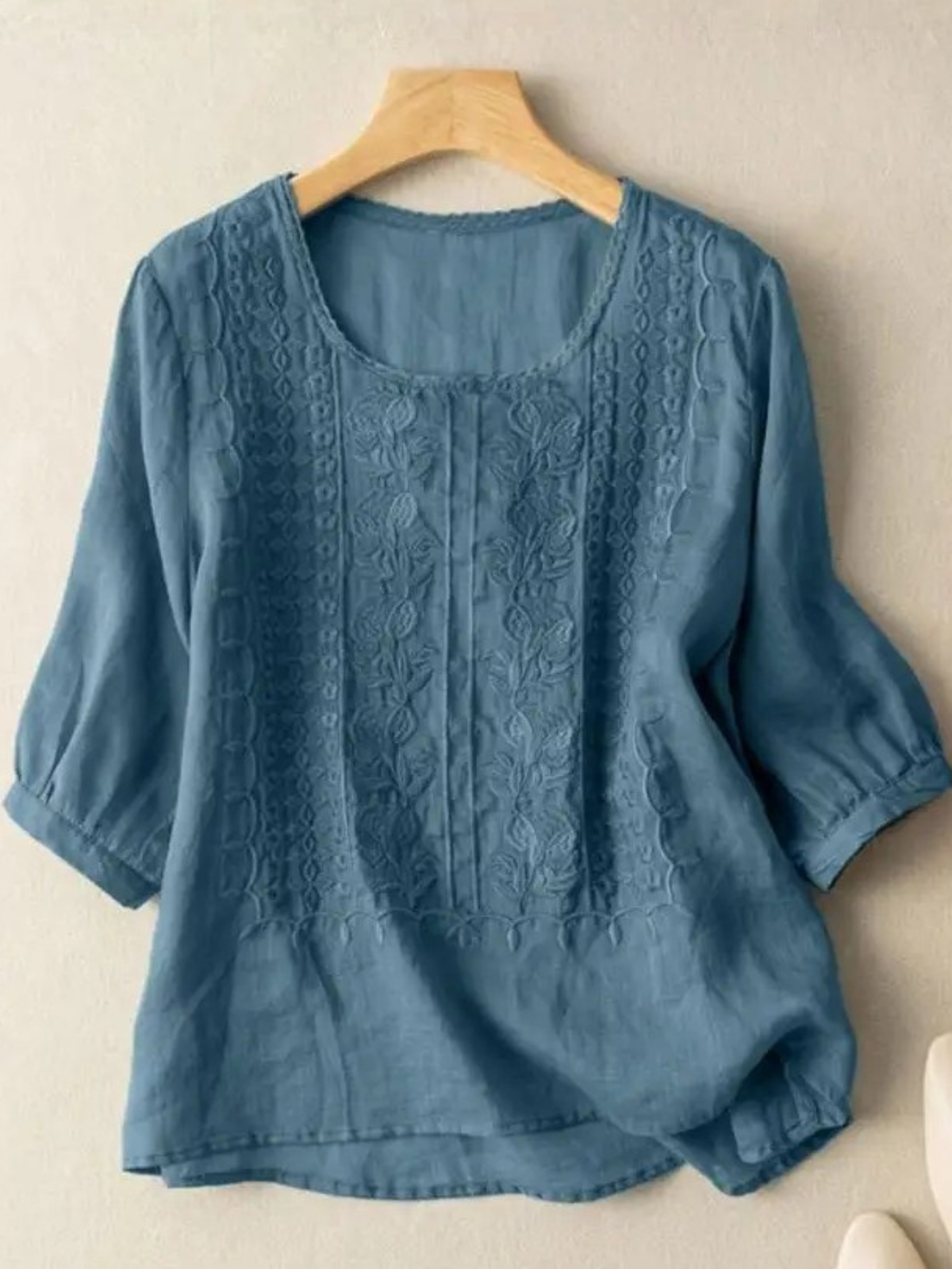 Women's Casual Embroidered Top with Round Neck