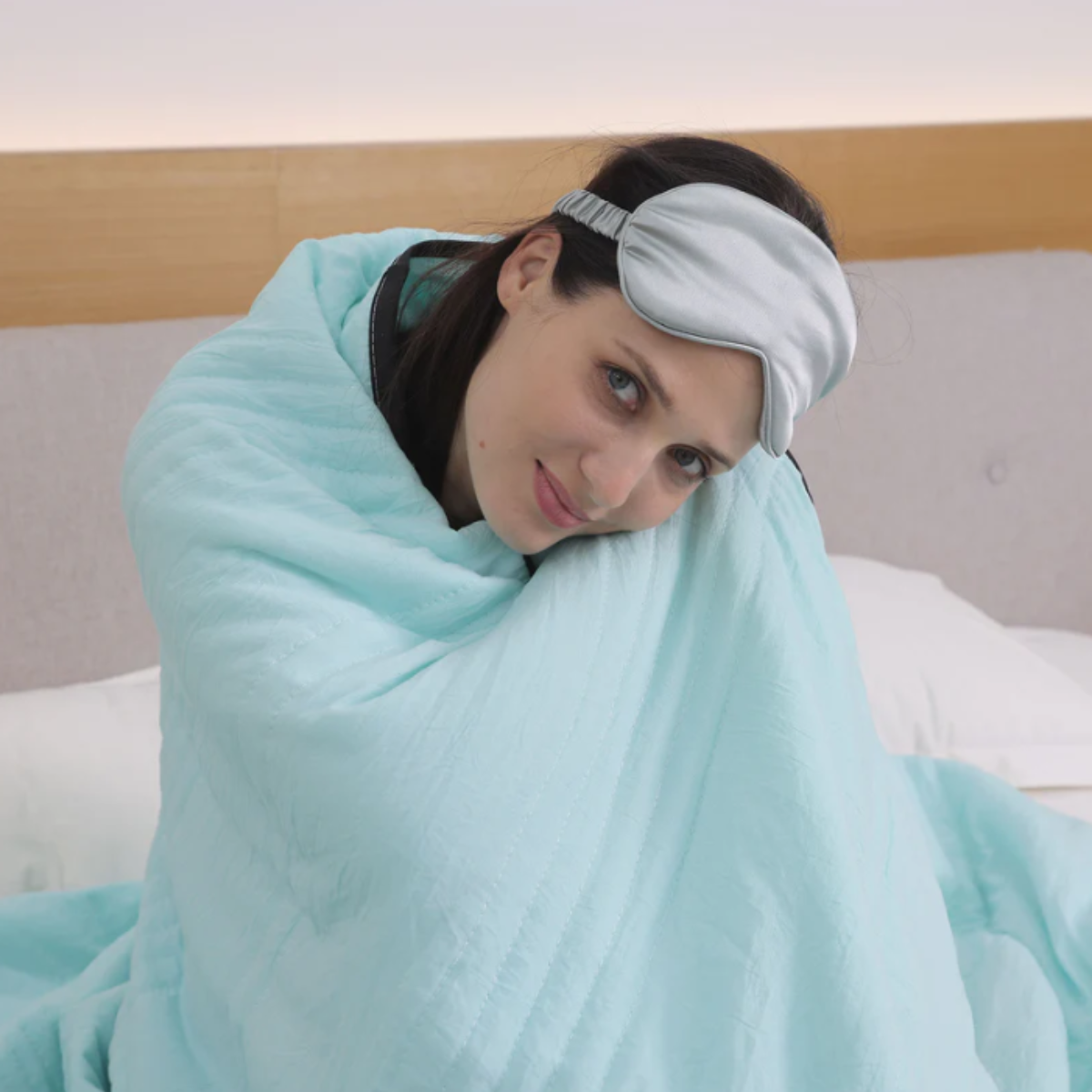 B&B Cooling Blanket | Breathable Sleep Blanket for Hot Sleepers