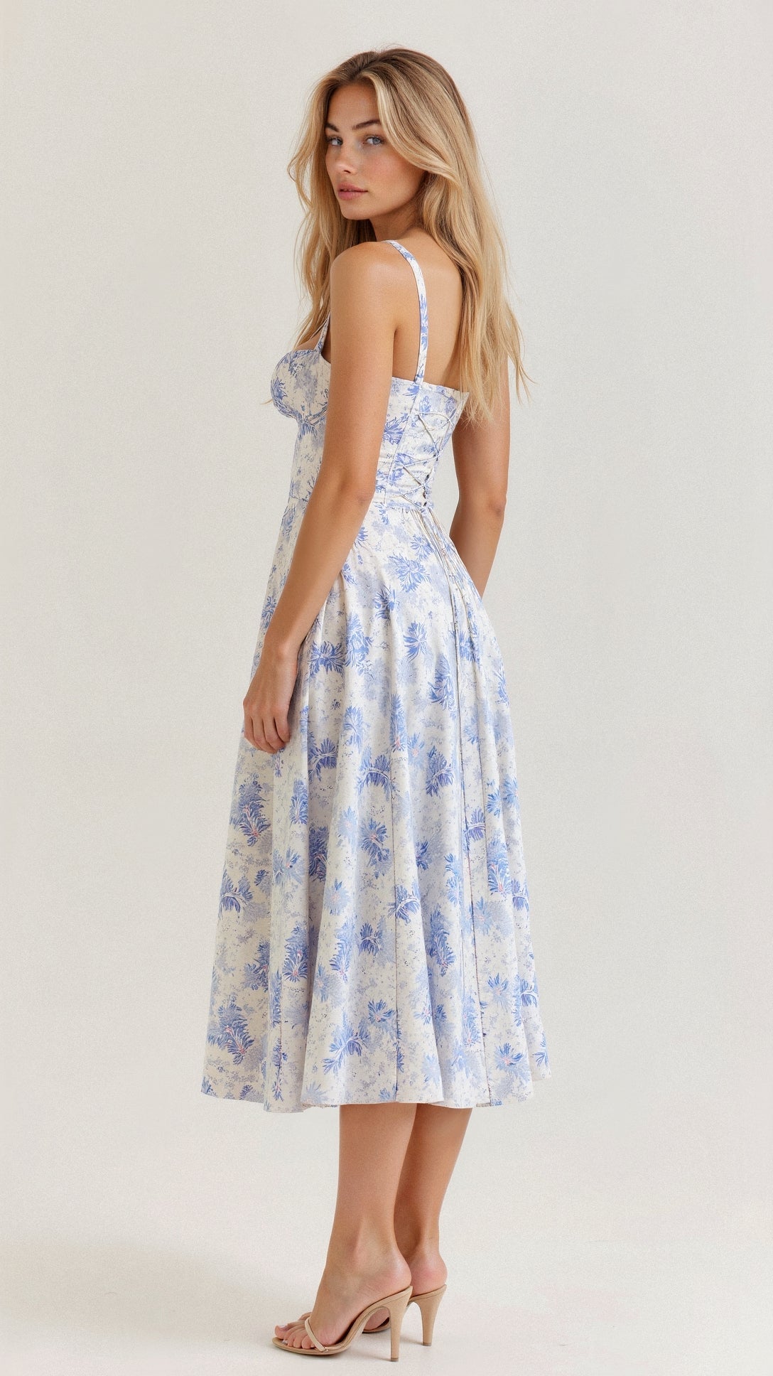 Robe midi pour femme avec décolleté en cœur et bretelles aux épaules