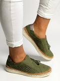 Mocassins à enfiler pour femme avec pompons et semelle rembourrée