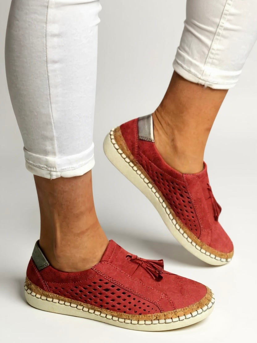 Mocassins à enfiler pour femme avec pompons et semelle rembourrée