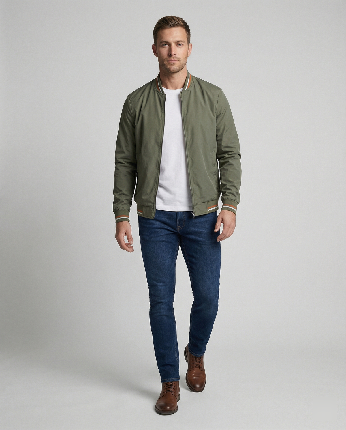 Blouson bomber homme entièrement zippé, à col montant et finitions côtelées