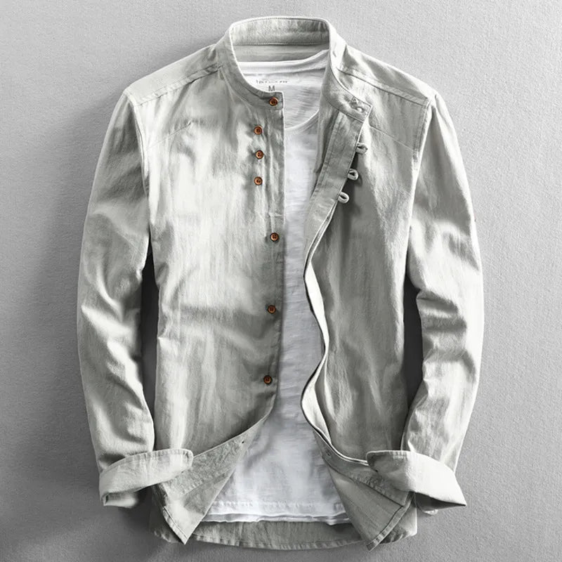 Polo homme à manches longues avec col montant pour un look moderne et polyvalent