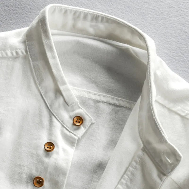 Polo homme à manches longues avec col montant pour un look moderne et polyvalent