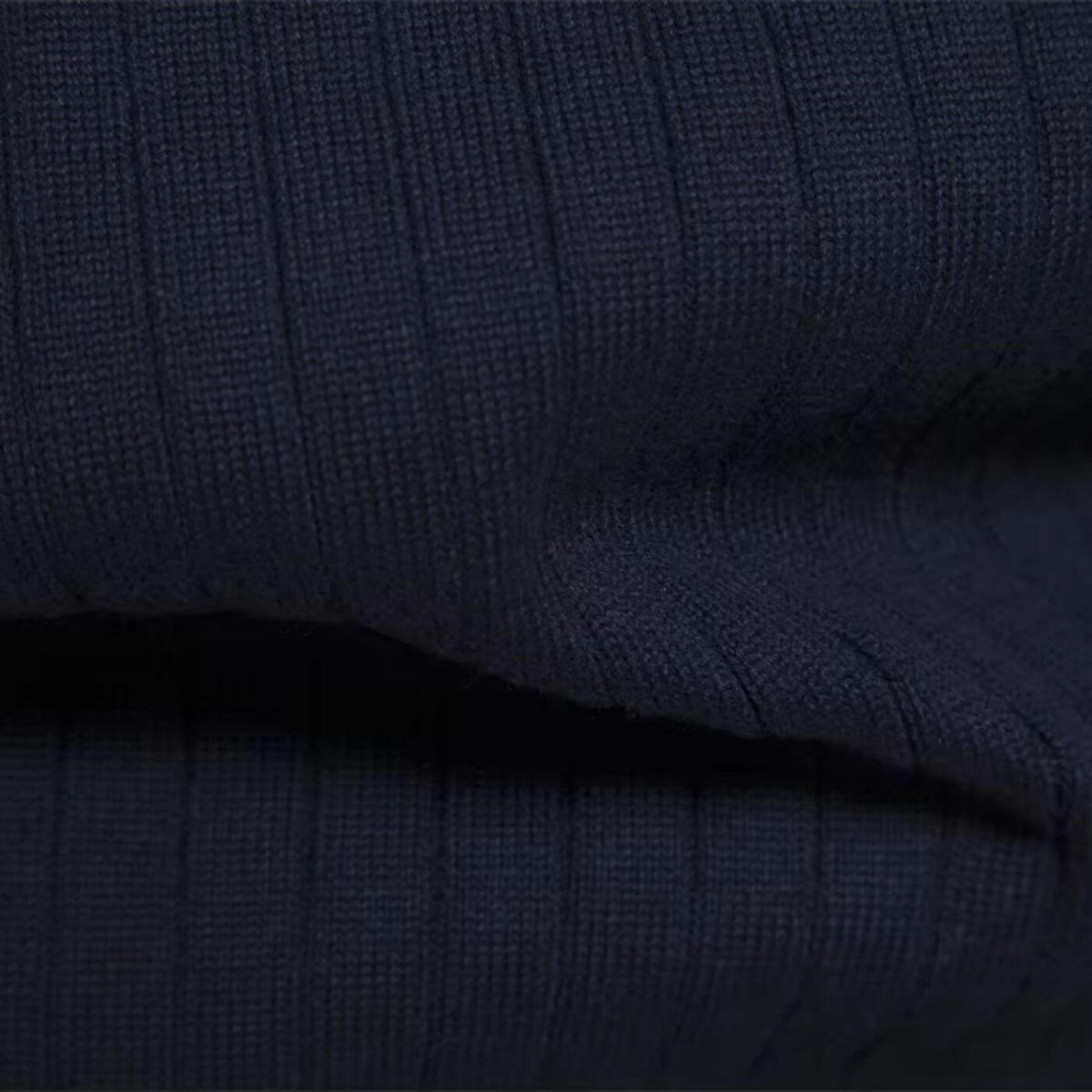 Pull-over pour homme à col zippé avec poignets et ourlet côtelés