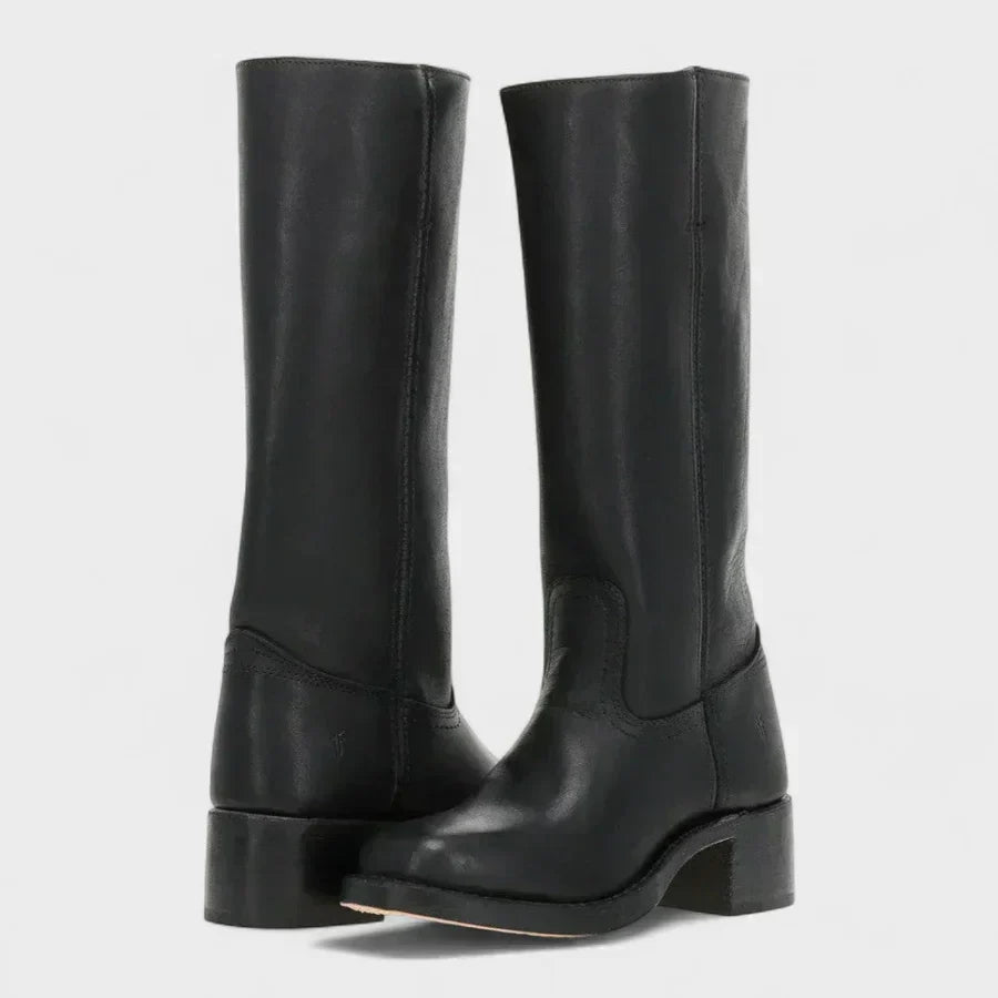 Bottes orthopédiques au design d’inspiration rétro et offrant un confort toute la journée