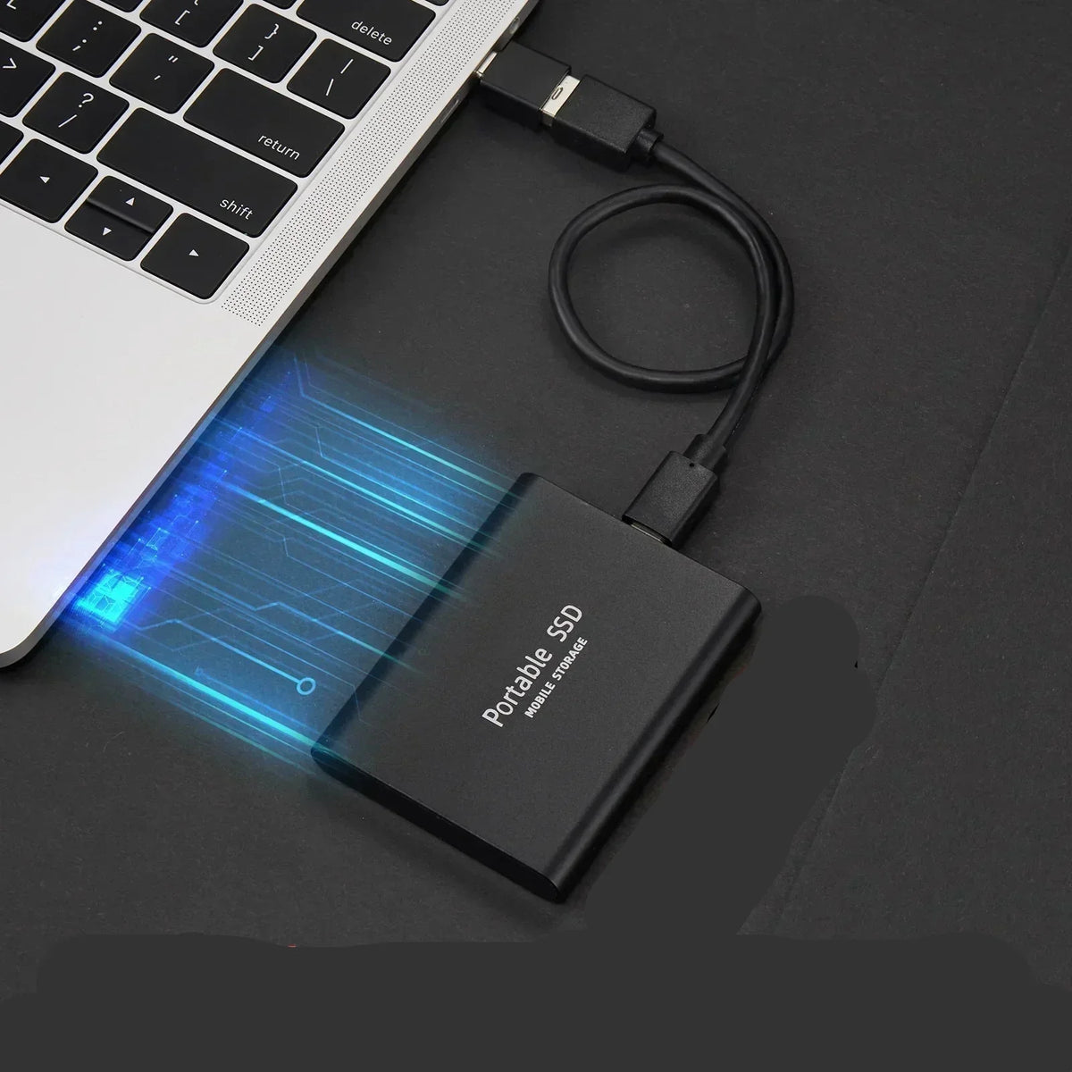 SSD externe ultra-rapide de 128 Go au design compact et au boîtier robuste en aluminium