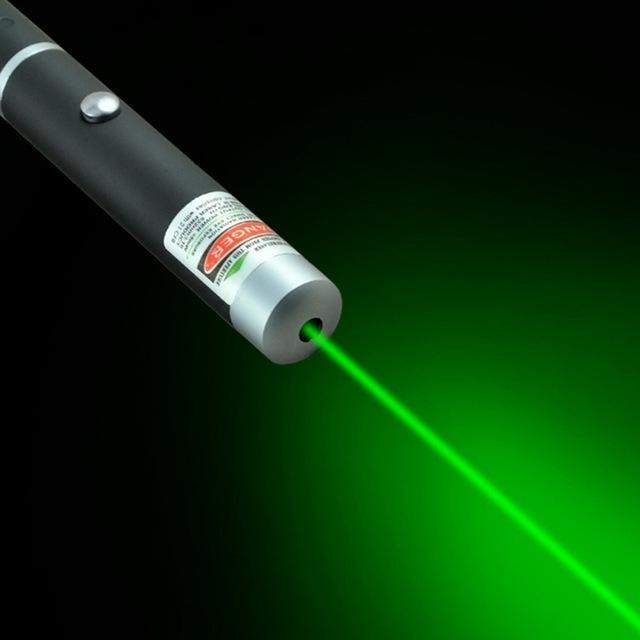 Pointeur laser métallique haute performance avec options de lumière rouge, verte et bleu-violet