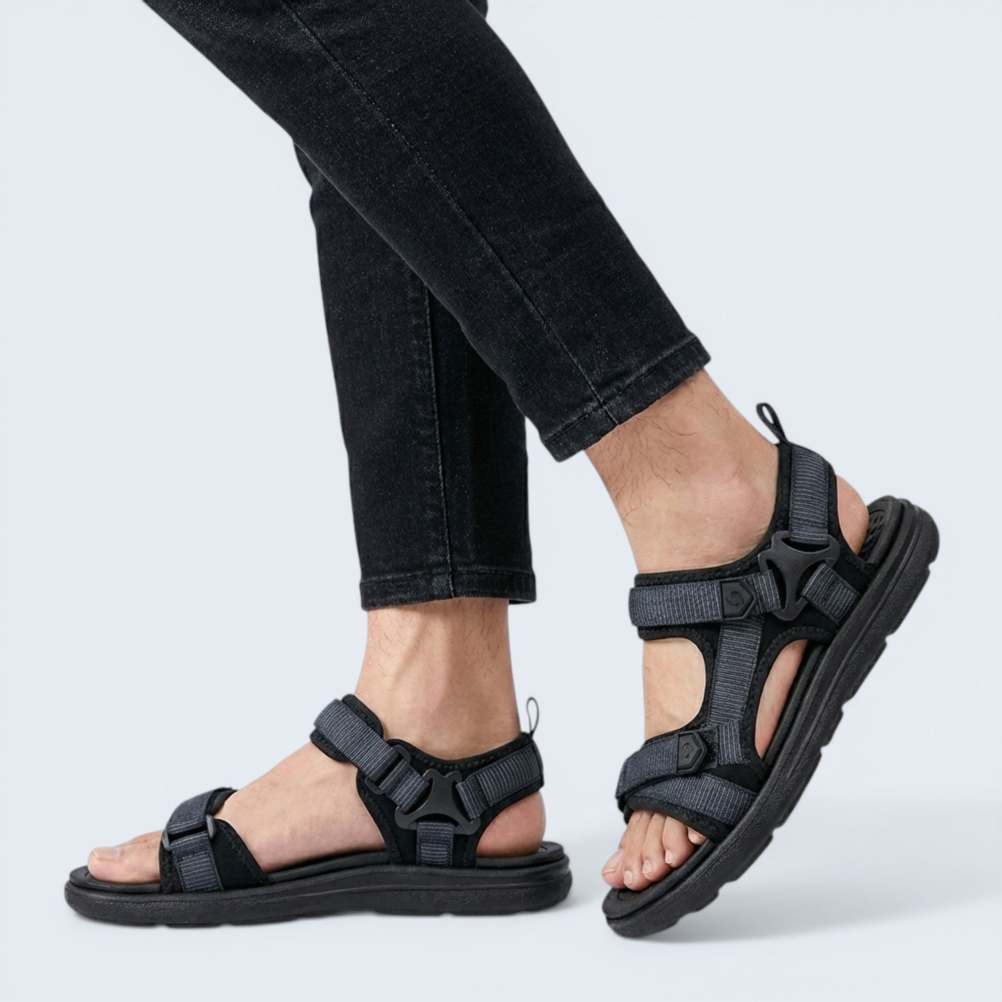 B&B Men’s Walking Sandals – Breathable Adjustable Design for Outdoor Use and Travel