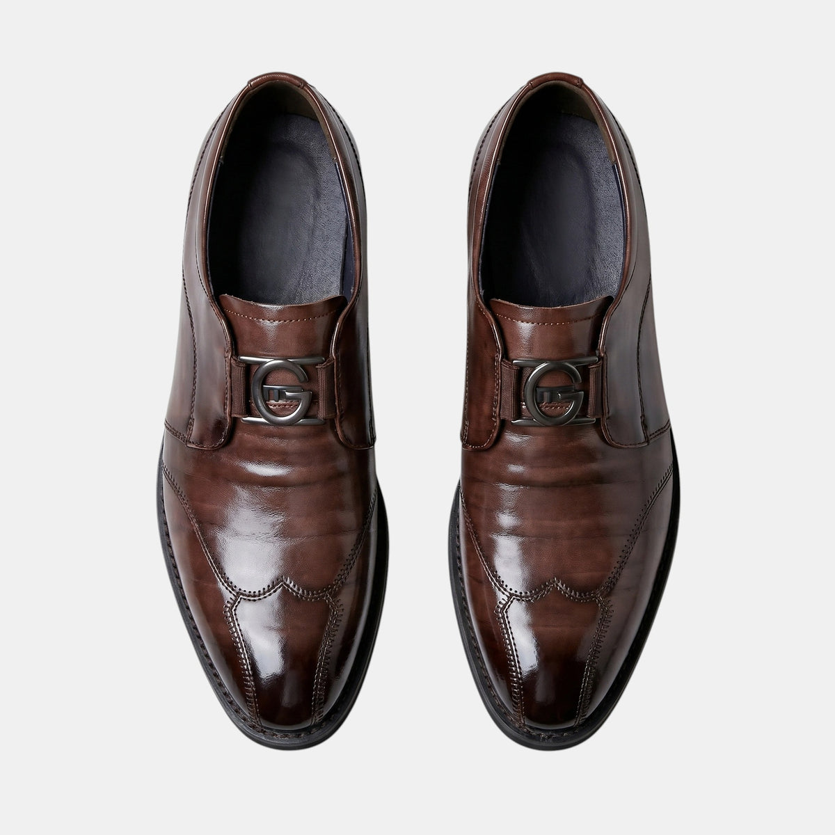 Mocassins formels pour homme avec détails raffinés sur le bout