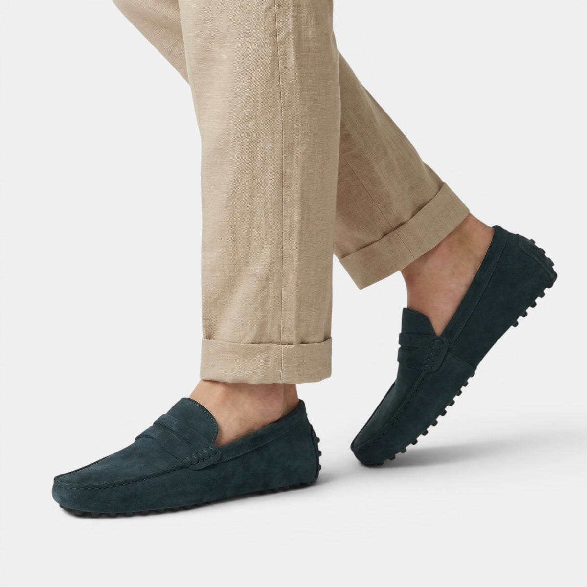 Férfi penny vezető mokaszin mokaszin varrással és slip-on záródással