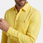 Chemise jaune à manches longues pour homme avec poche poitrine