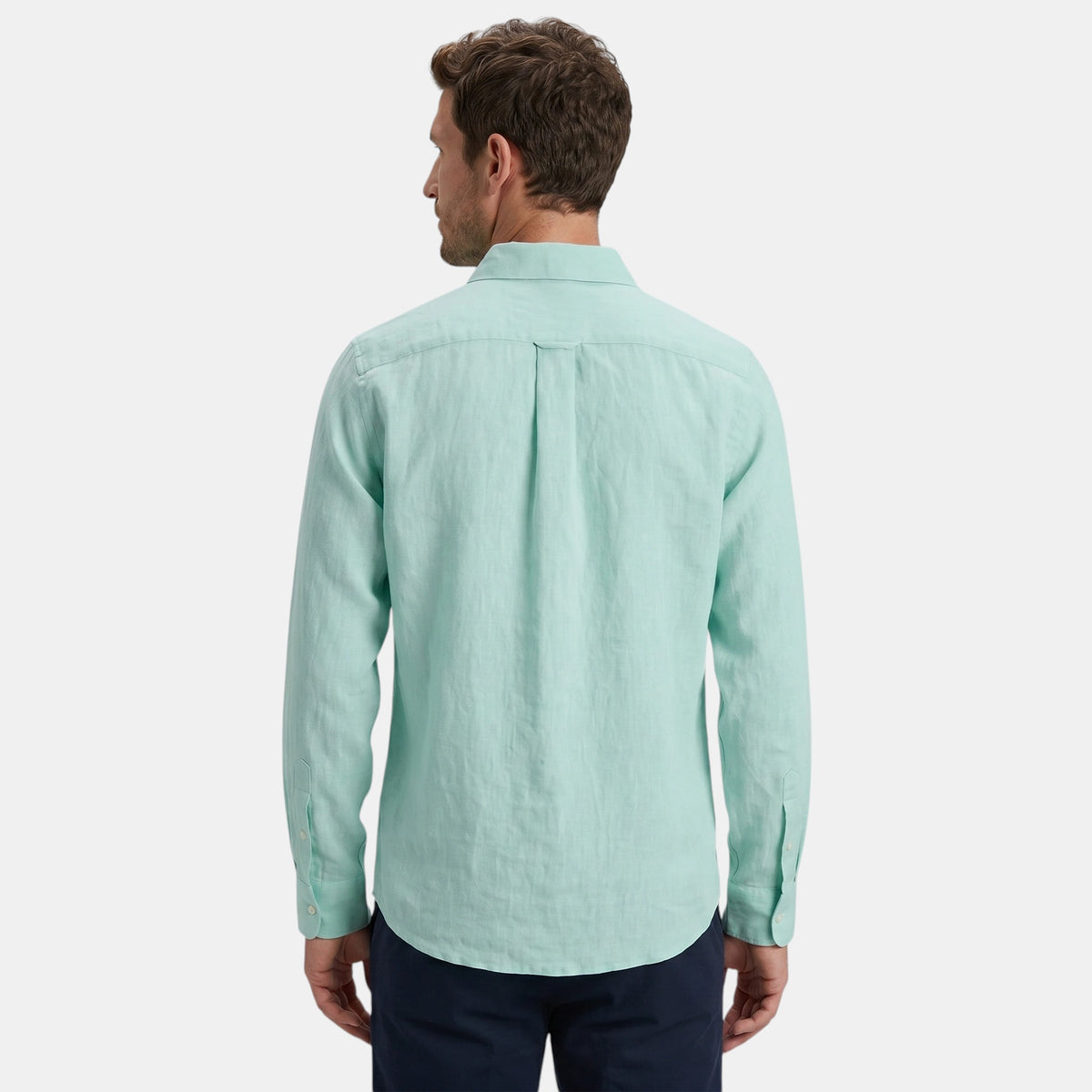 Chemise homme vert menthe à manches longues avec poche poitrine boutonnée