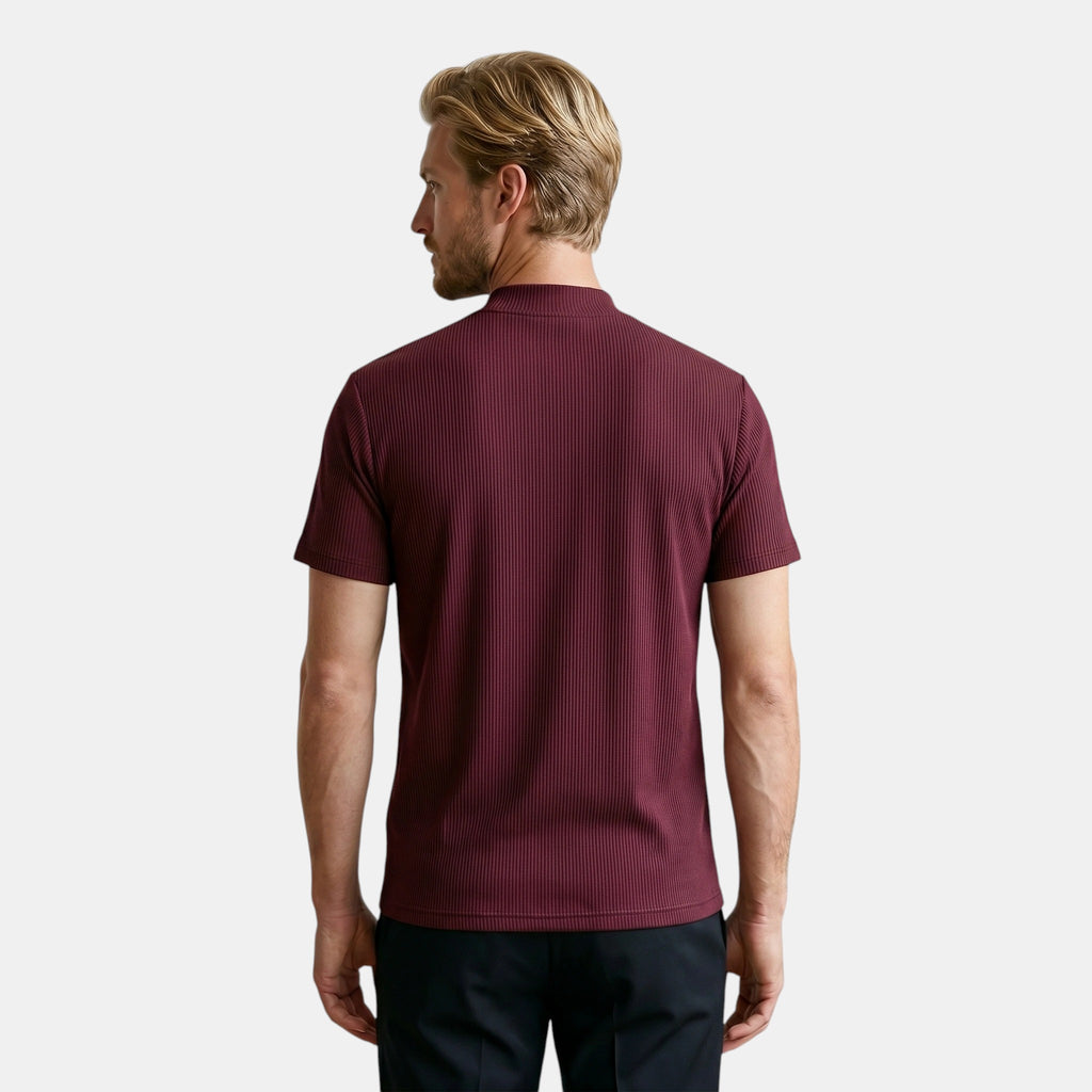 Bordó, bordázott, állógalléros, karcsúsított férfi pólórelmeszel tee