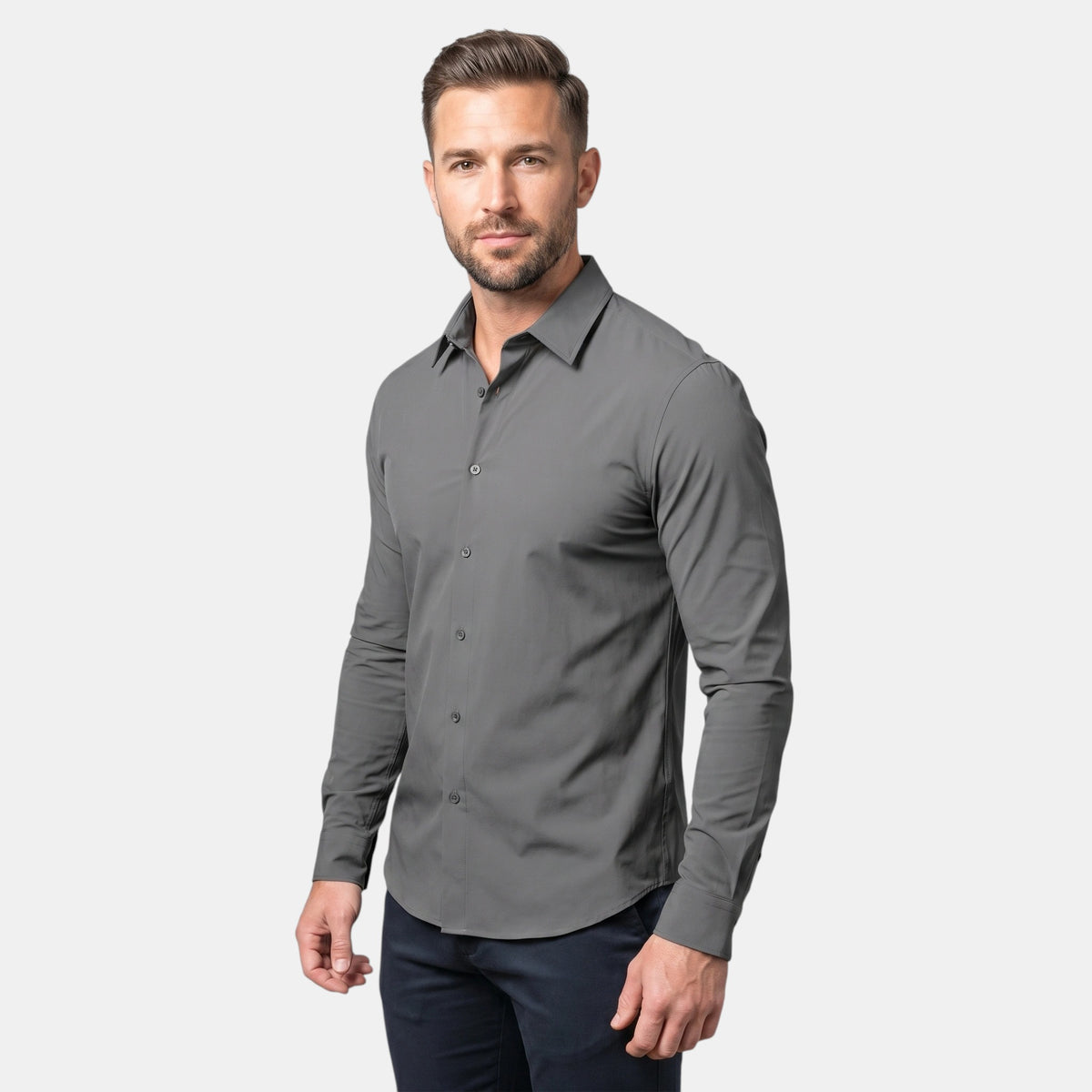 Chemise habillée pour homme à coupe ajustée et extensible, offrant un confort optimal