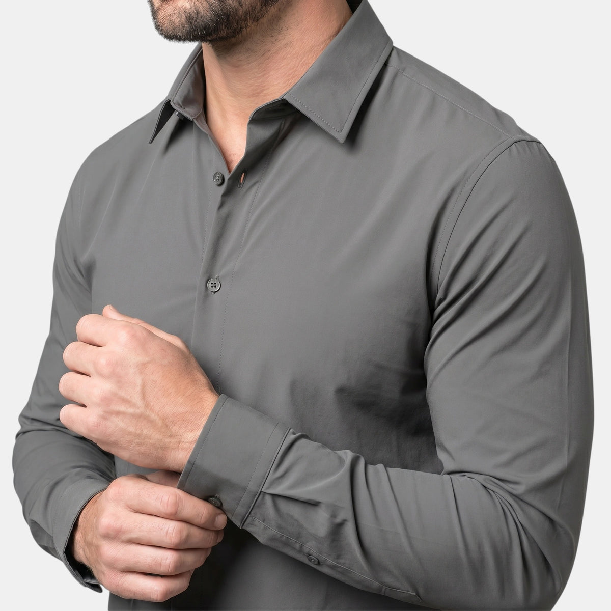 Chemise habillée pour homme à coupe ajustée et extensible, offrant un confort optimal