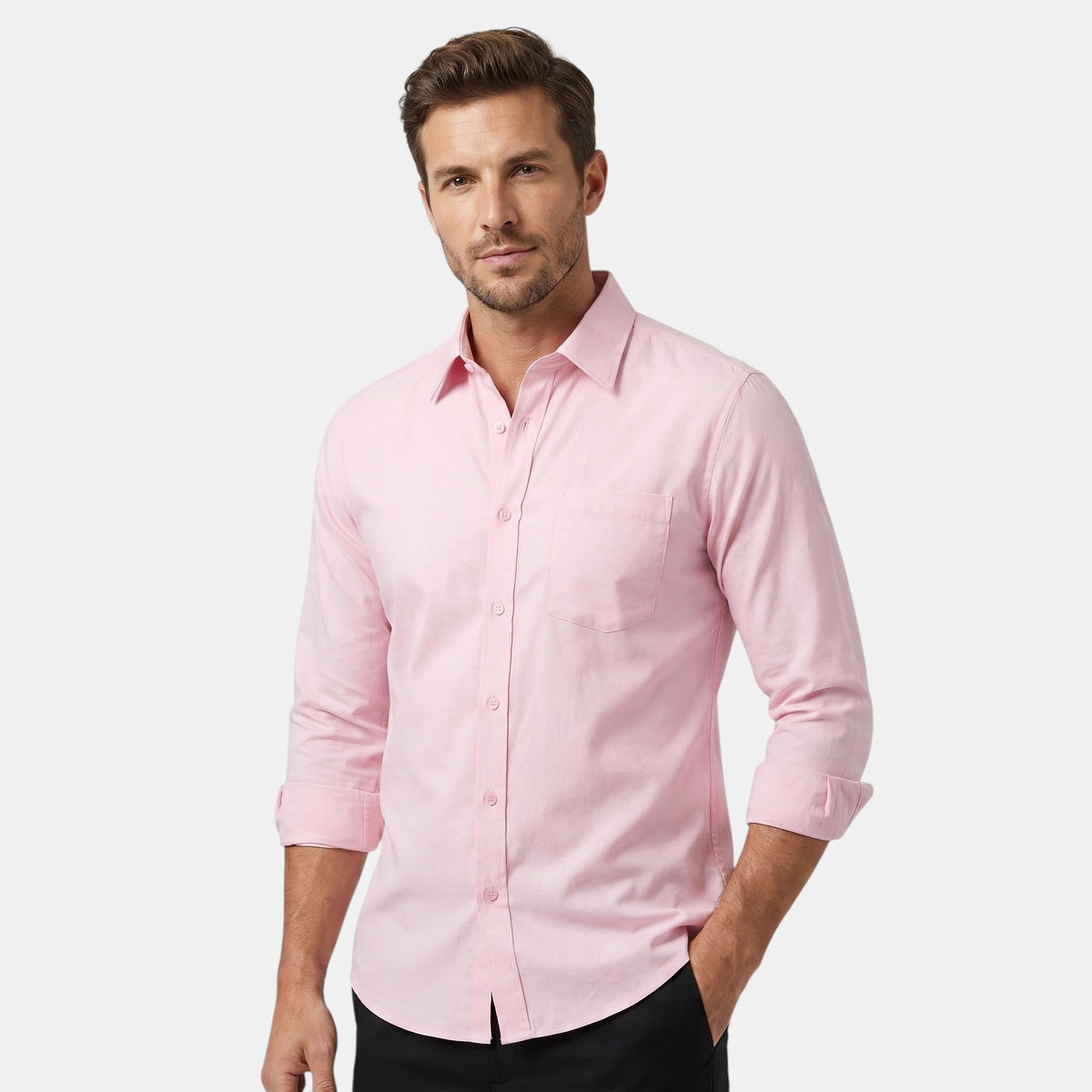 Chemise ajustée pour homme avec poche poitrine