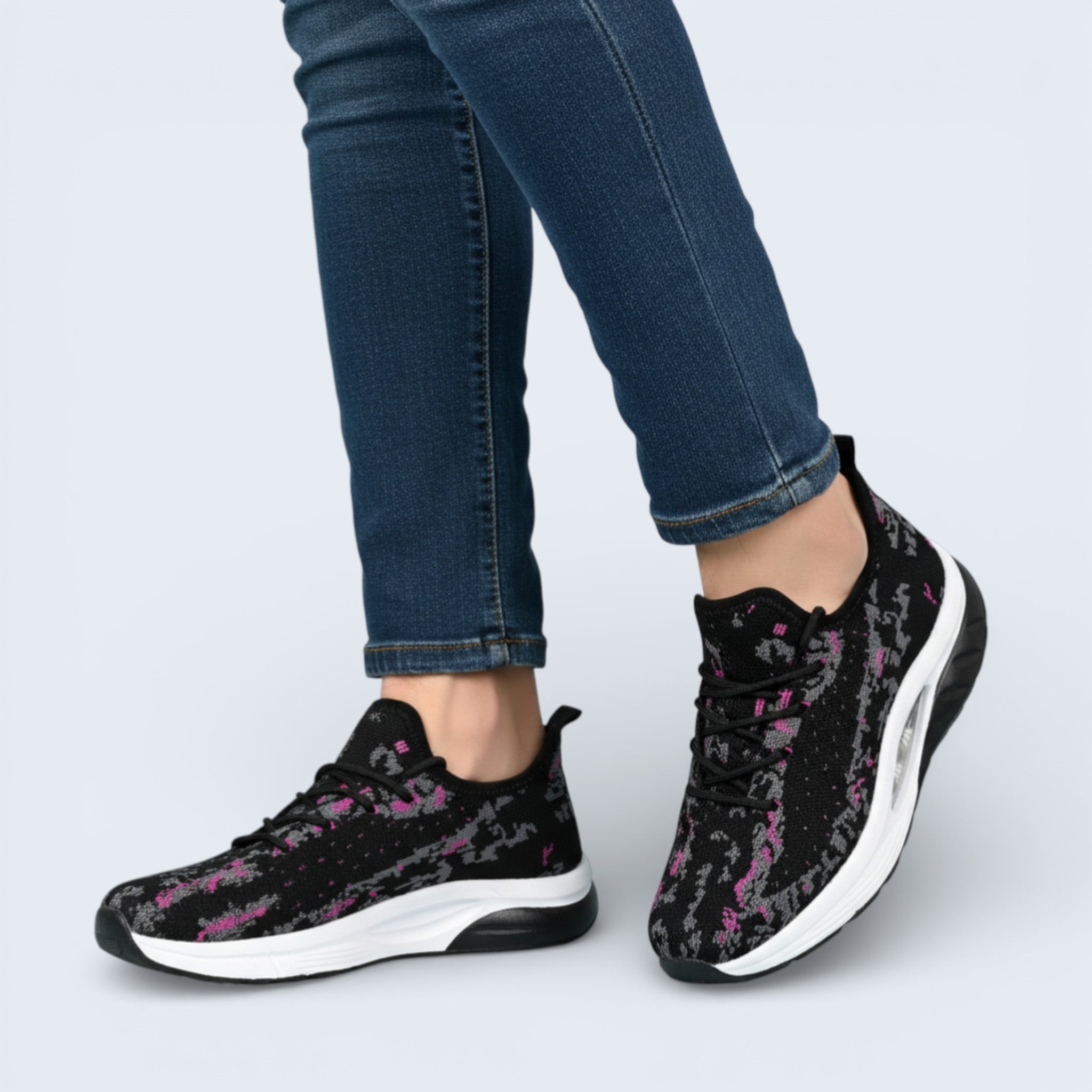 B&B Lightweight Walking Trainers – Breathable Knit & Air-Cushioned Sole