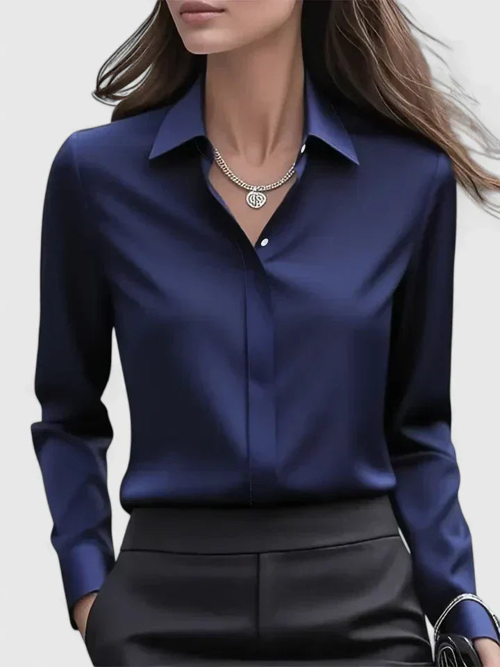 Blouse femme à manches longues avec col pointu et patte de boutonnage dissimulée