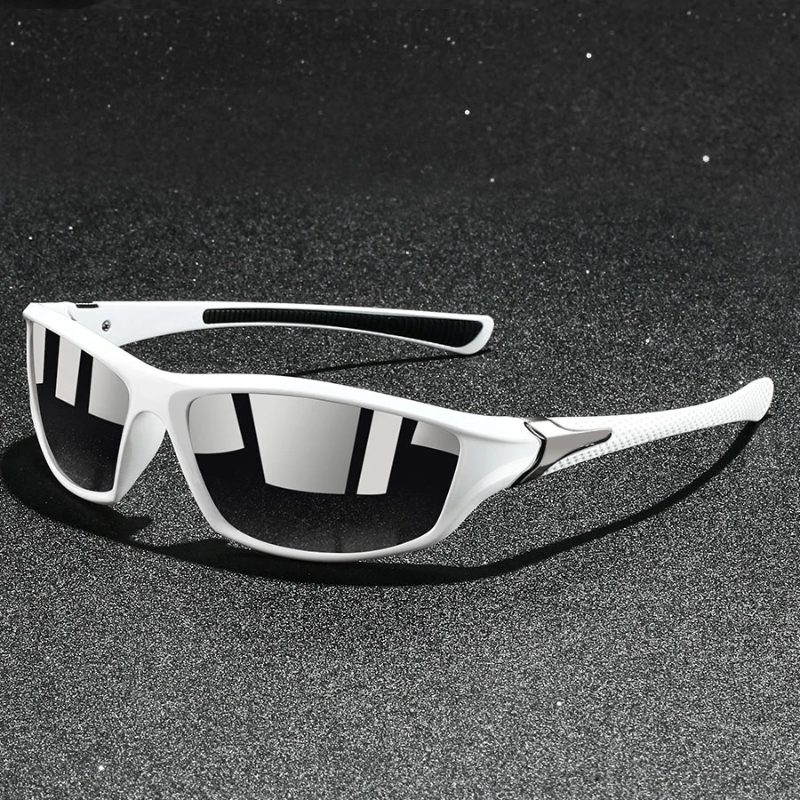 Men's Polarised Sunglasses with UV400 Protection and Lightweight Metal Frame for Ultimate Comfort and Style