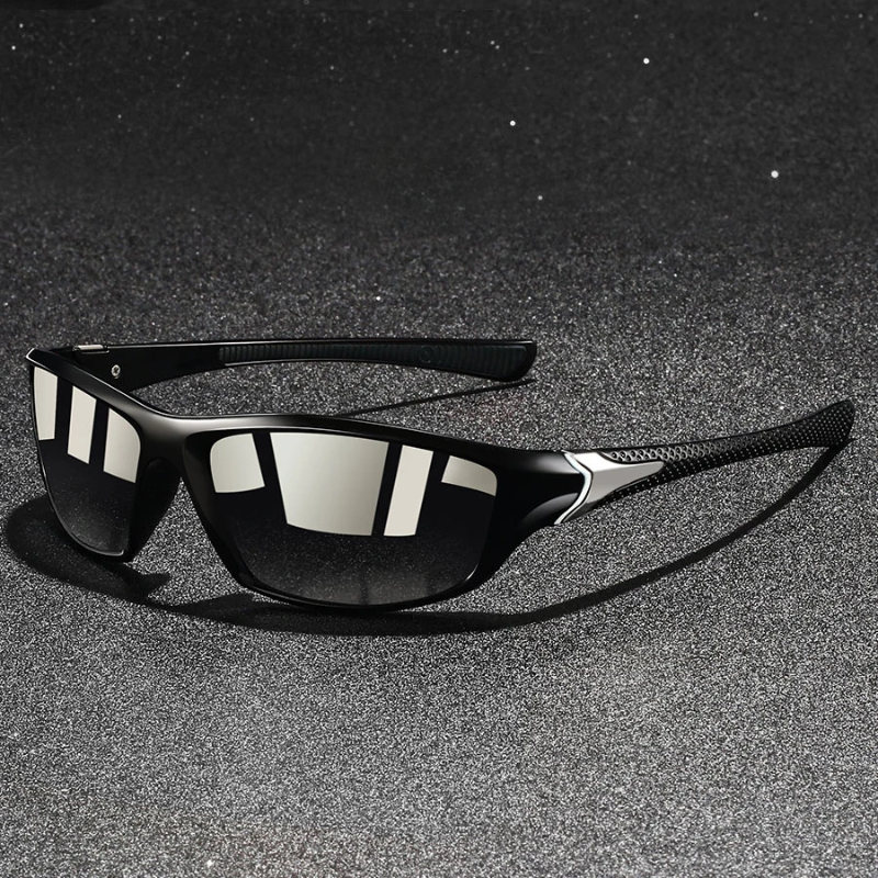 Men's Polarised Sunglasses with UV400 Protection and Lightweight Metal Frame for Ultimate Comfort and Style