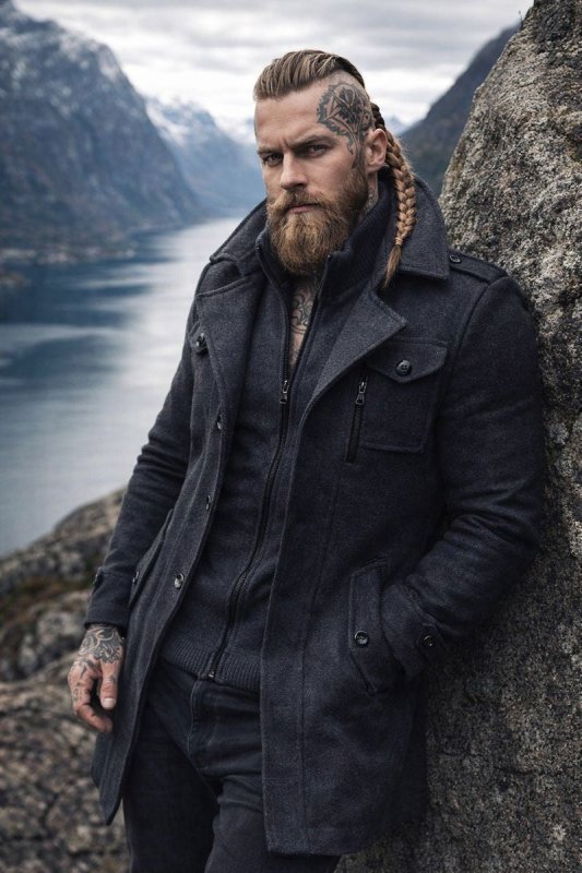 Men's Winter Coat with Zip-Up Closure and Button Accents
