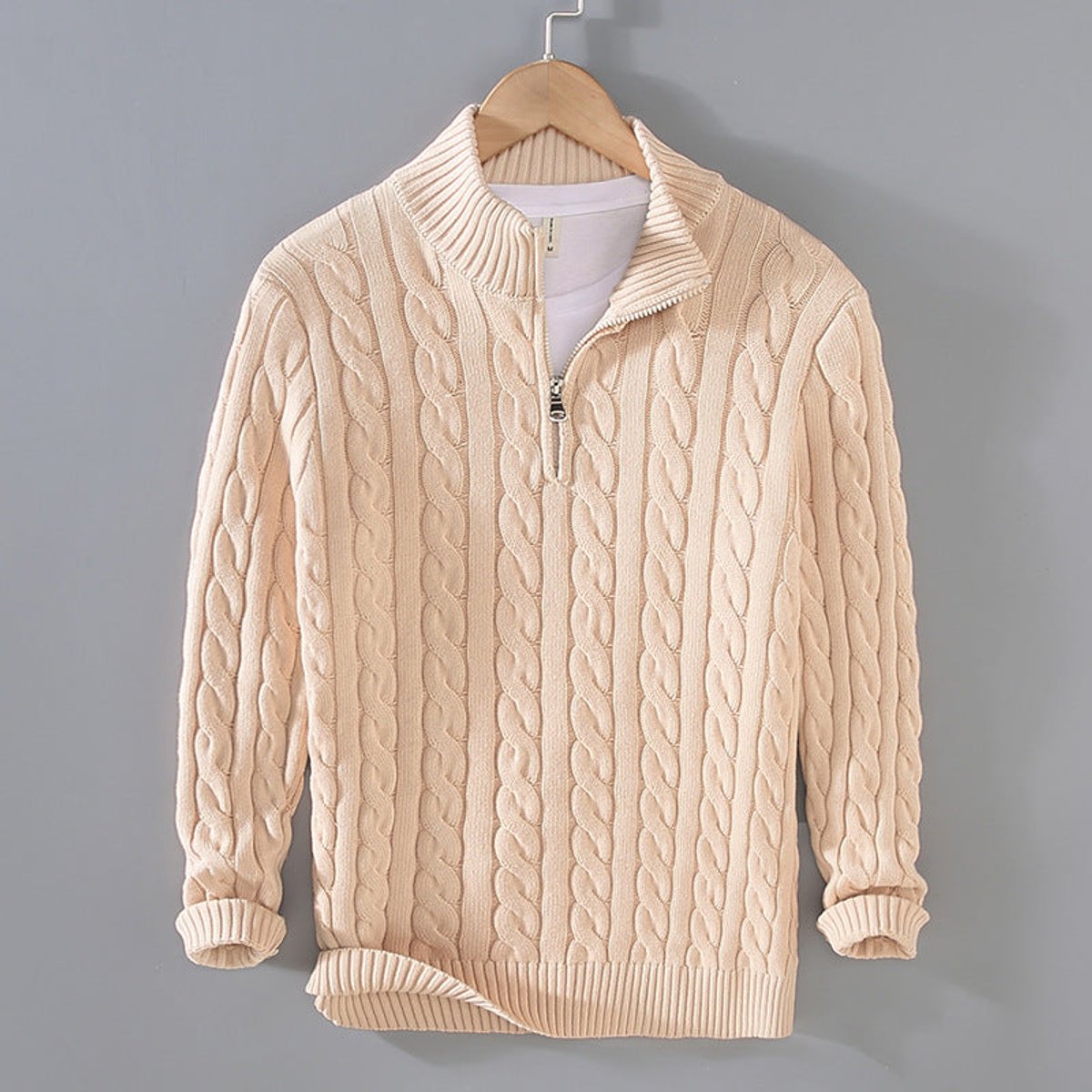 Men's Cable Knit Jumper with Half-Zip Collar and Ribbed Cuffs