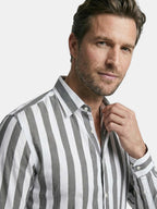 Chemise rayée pour homme à boutons avec manches longues