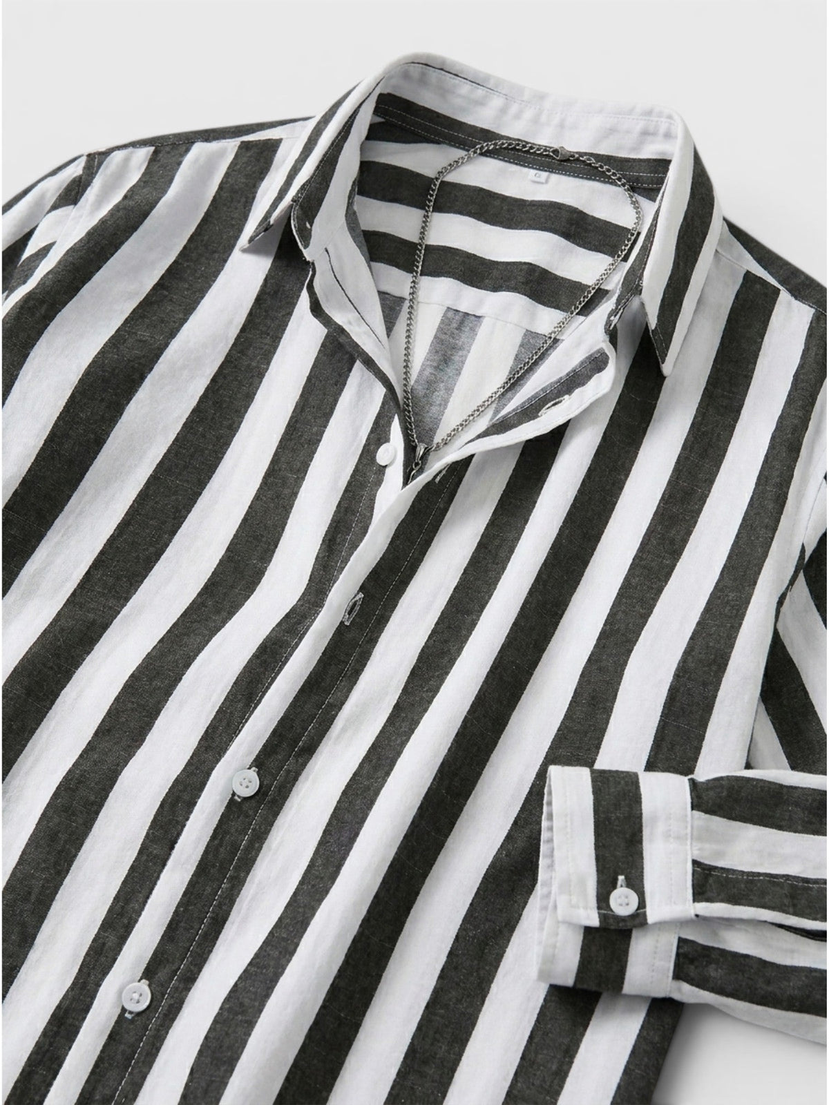 Chemise rayée pour homme à boutons avec manches longues