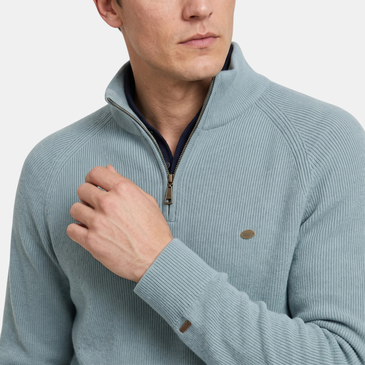 Pull pour homme à demi-zip avec col montant