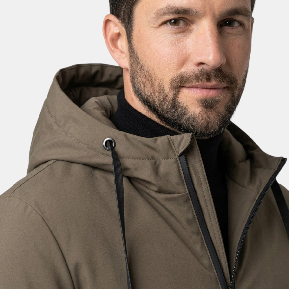 Veste à capuche pour homme avec fermeture zippée intégrale sur le devant et coupe longue
