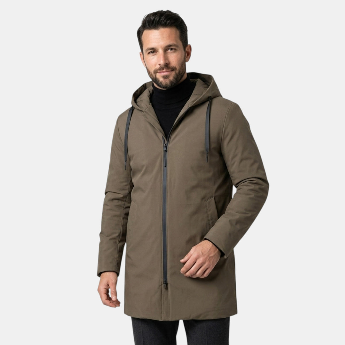 Veste à capuche pour homme avec fermeture zippée intégrale sur le devant et coupe longue
