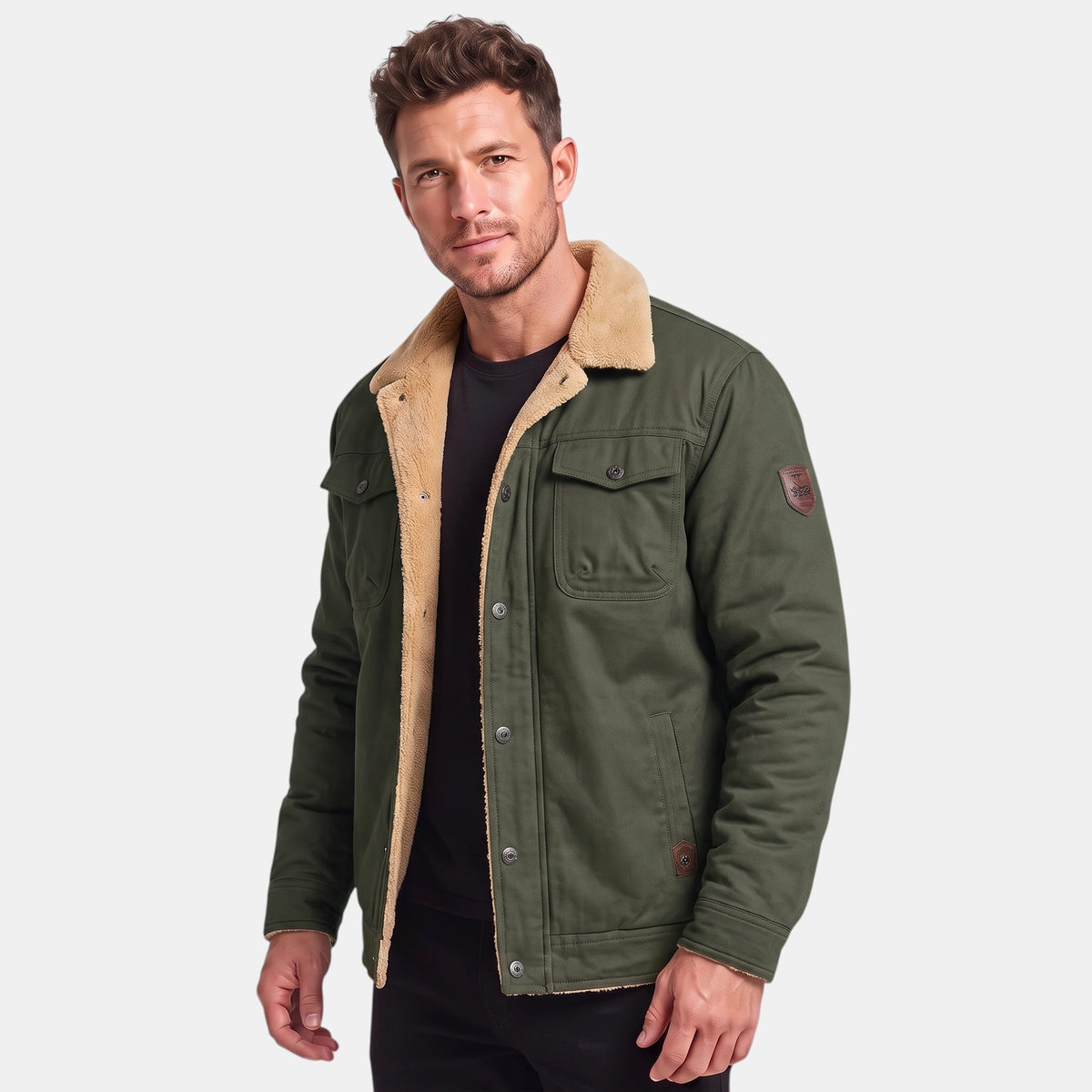 Veste pour homme à col rabattu, boutonnage sur le devant et poches poitrine