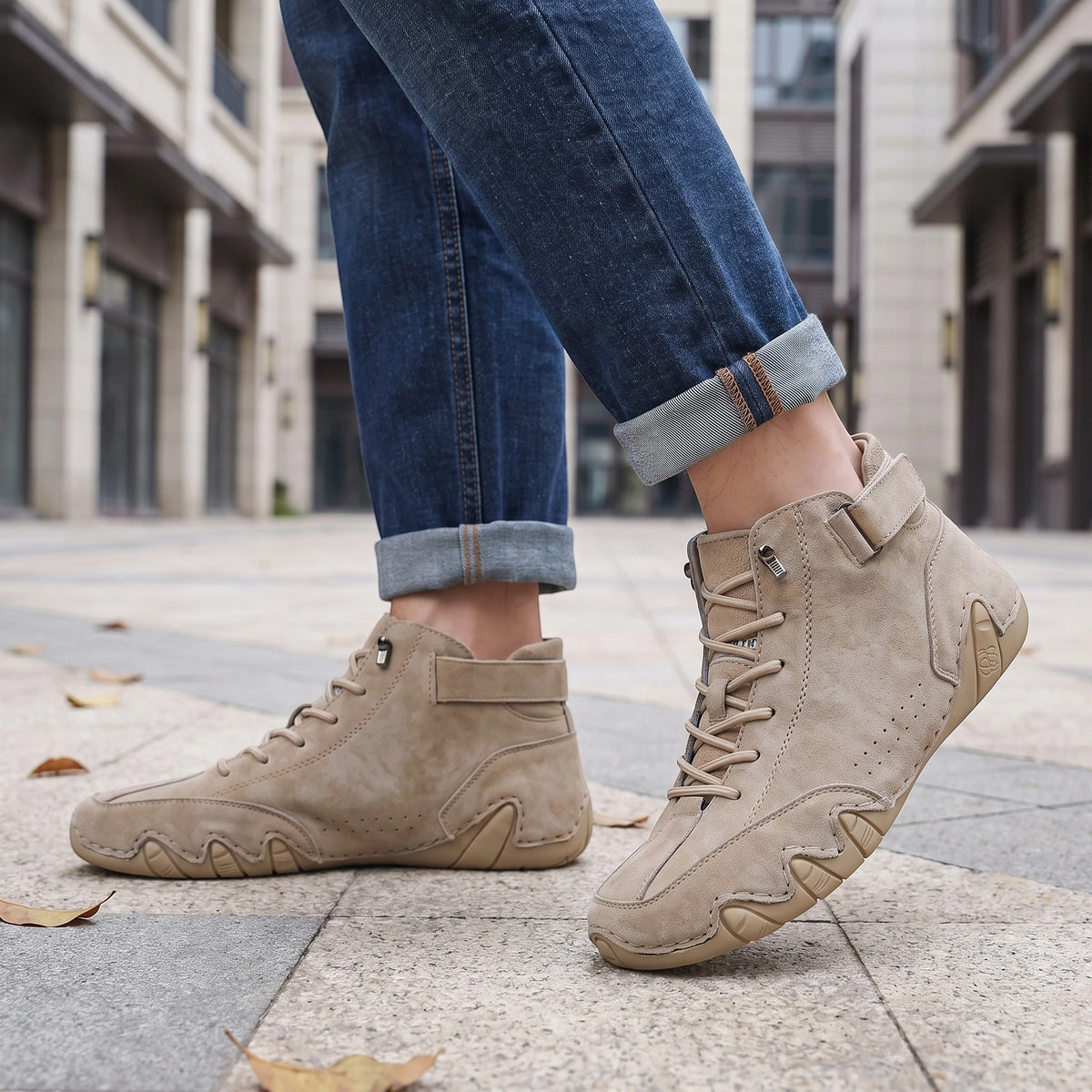 Bottines montantes pour homme à lacets et bout rond