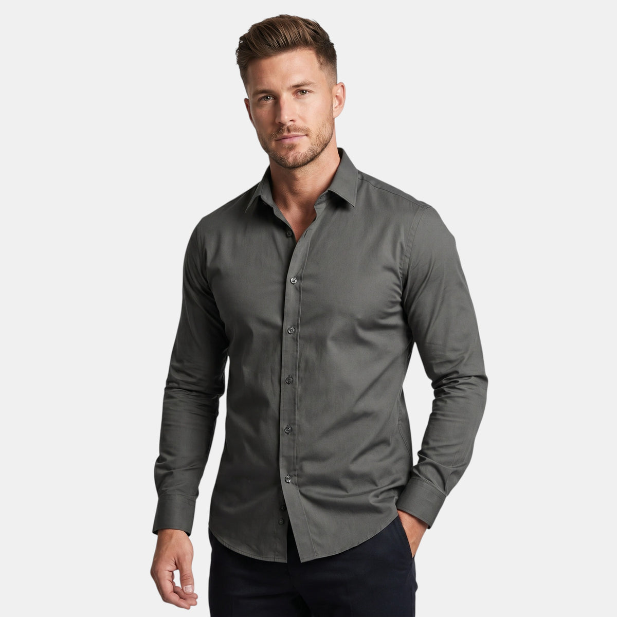 Chemise slim fit pour homme à manches longues et col pointu