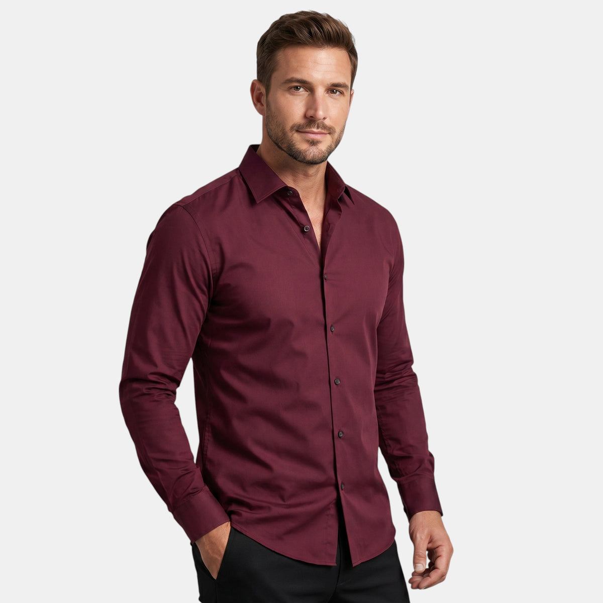 Chemise slim fit pour homme à manches longues et col pointu