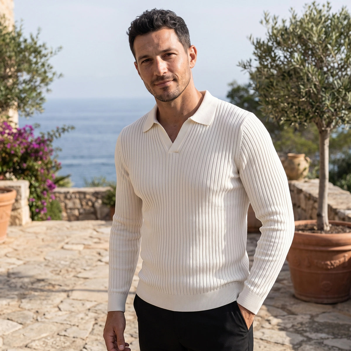 Polo homme à manches longues avec col en V et design côtelé