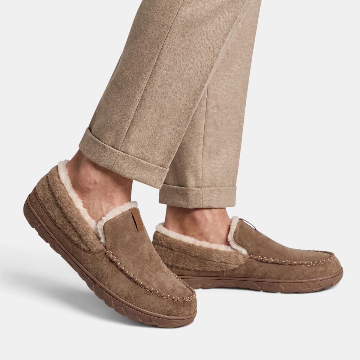 Mocassins pour homme avec design à enfiler et détails cousus