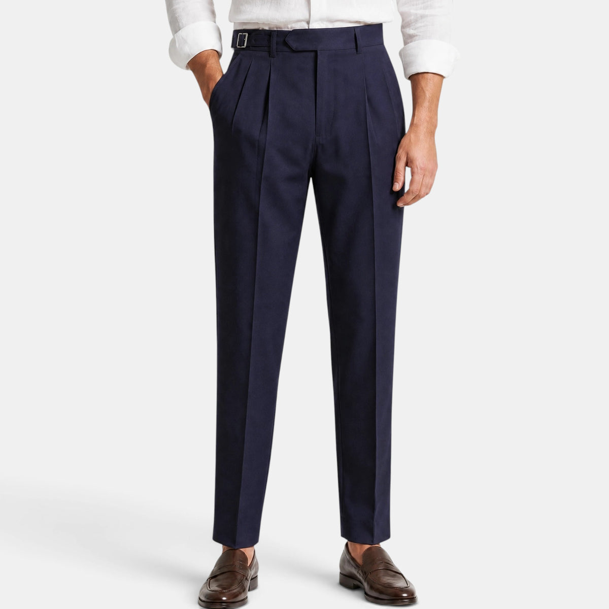 Pantalon plissé pour homme, à jambes fuselées et passants de ceinture