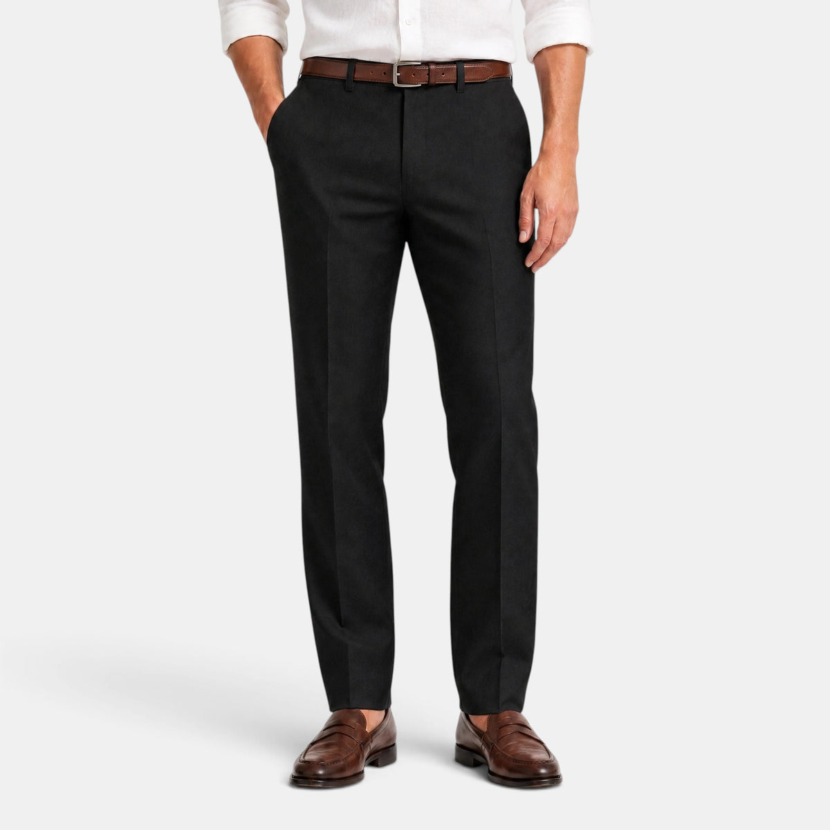 Pantalon homme coupe classique avec passants de ceinture et poches latérales