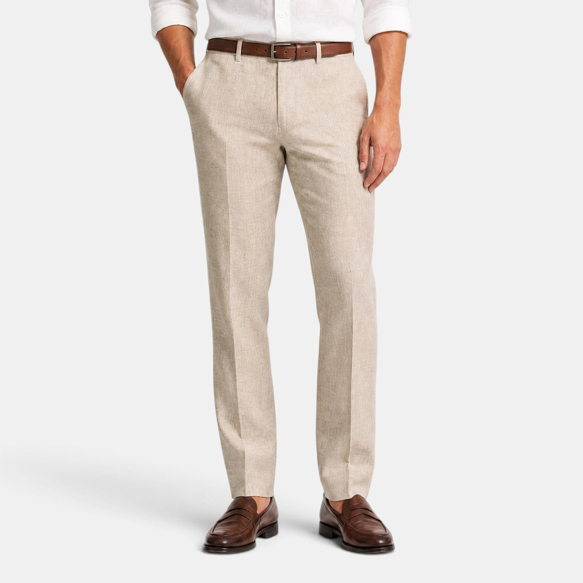 Pantalon homme coupe classique avec passants de ceinture et poches latérales