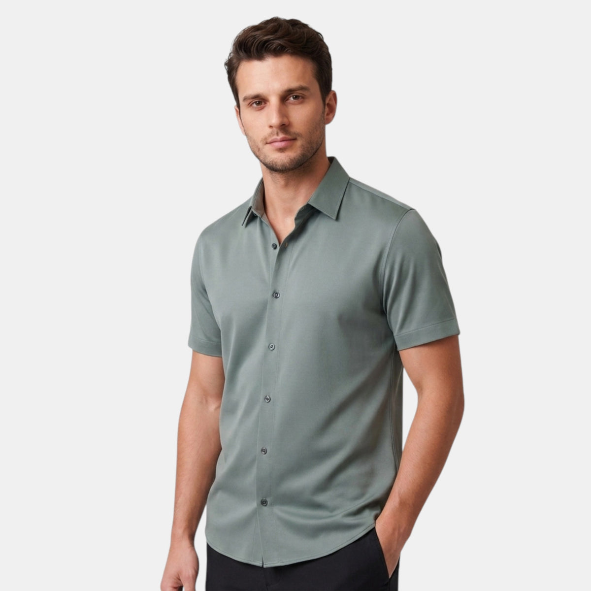 Chemise homme à manches courtes avec boutonnage sur le devant et col italien