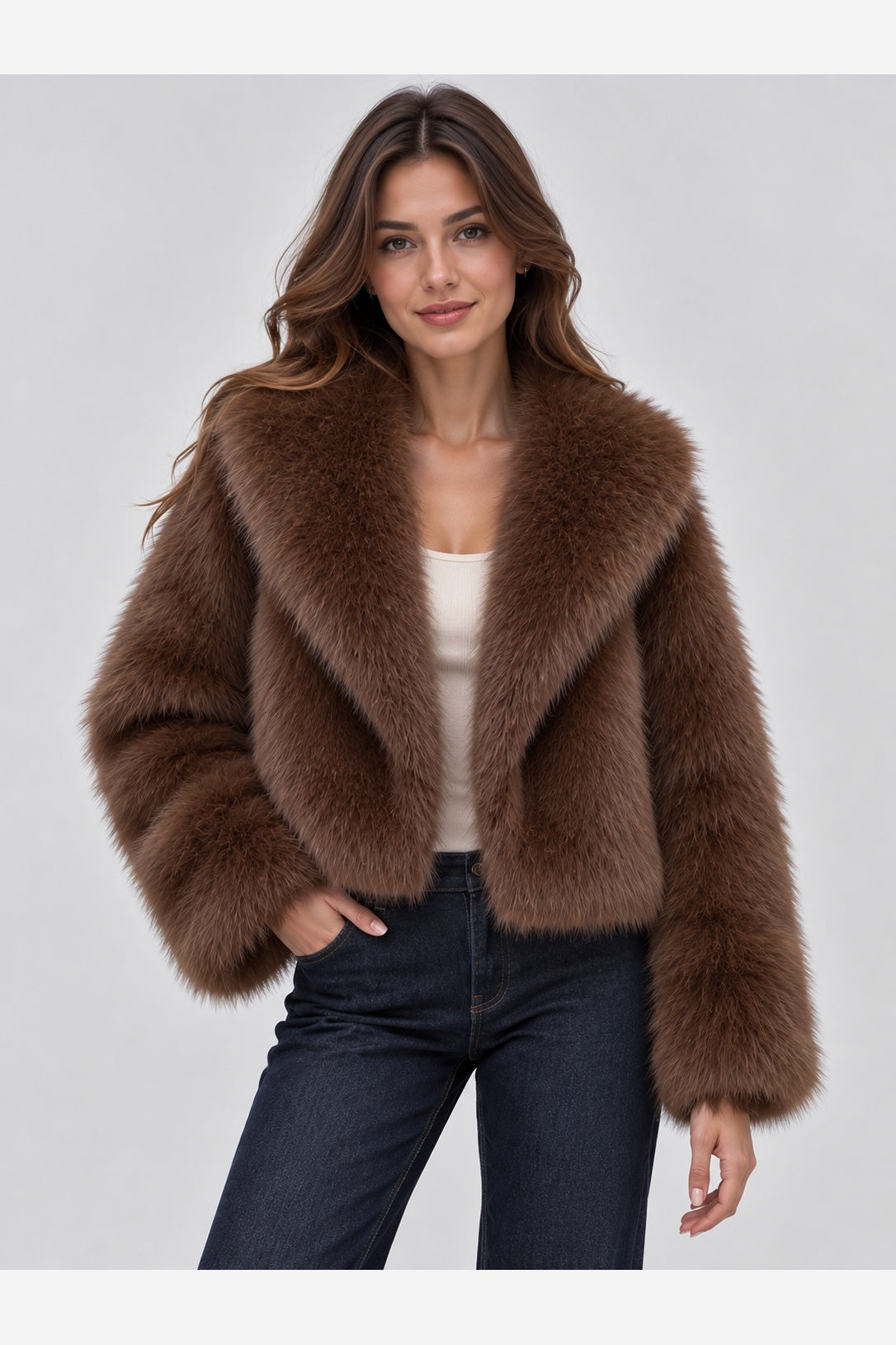 Women's Cropped Faux Fur Jacket – Oversized Lapel Collar