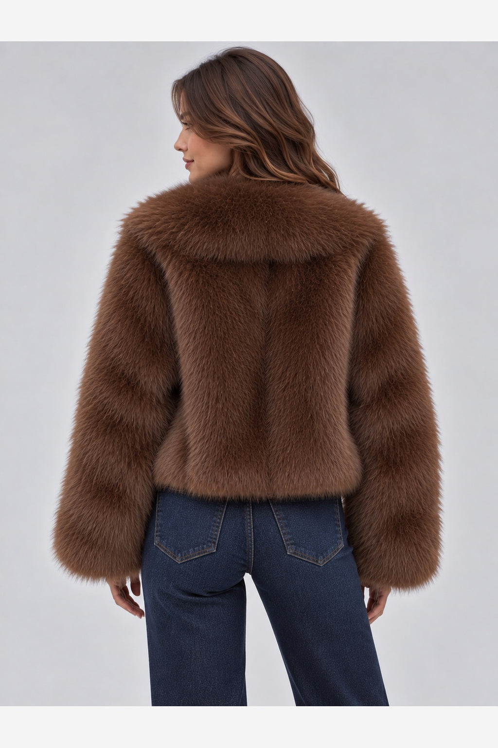 Women's Cropped Faux Fur Jacket – Oversized Lapel Collar